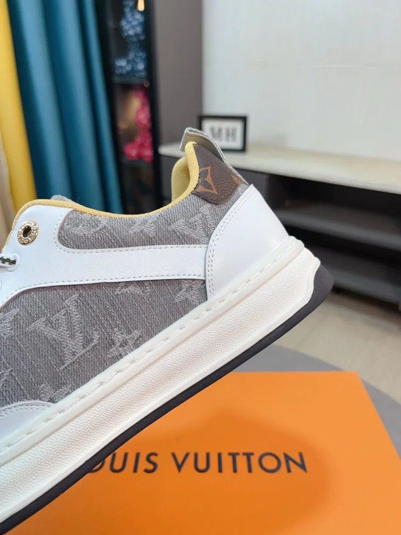 Men's shoes💰420🌹🌹[LV]🌹High-end men's shoes brand: official website 1:1 latest masterpiece: the upper is made of Italian imported first-layer cowhide with special materials➕full genuine leather lining🔥, making walking more convenient and comfortable! Exclusive new style, stunning work [color]! Create a fashionable personality to set off your uniqueness! A must-have for trendy men! Classic🔥Number: 38-44